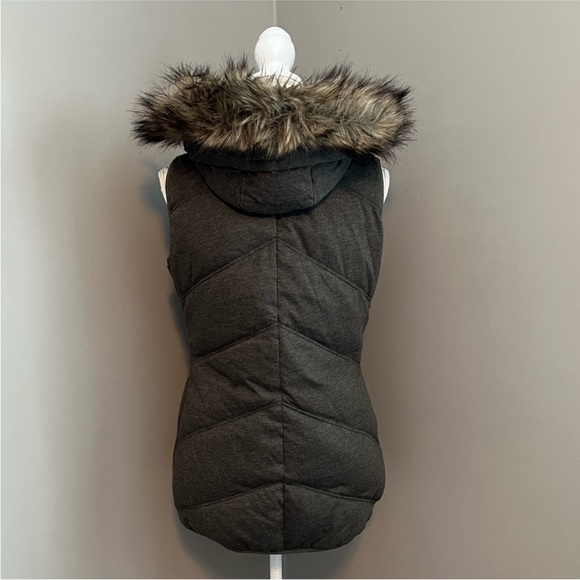 MK reversible vest. - Picture 4 of 15